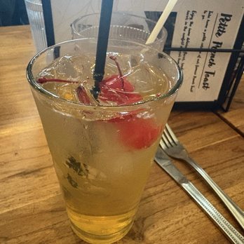 Tower Cafe - Peach Italian soda - Breakfast & Brunch Near Me - Sacramento, California