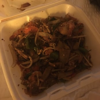 Mekong Cafe - Crazy noodles with shrimp - Vietnamese Near Me - Springfield, Illinois