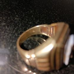 W & M Coins & Jewelry - Ring 18k