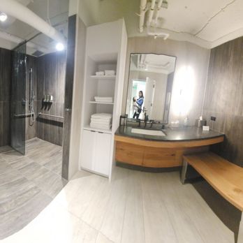 Mint House Dallas - Downtown - Individual washrooms & showers in gym - Hotels Near Me - Dallas, Texas