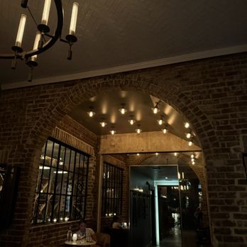 Artillery - Interior is a former housing for artillery horses - Cocktail Bars Near Me - Savannah, Georgia Artillery - Interior is a former housing for artillery horses - Cocktail Bars Near Me - Savannah, Georgia