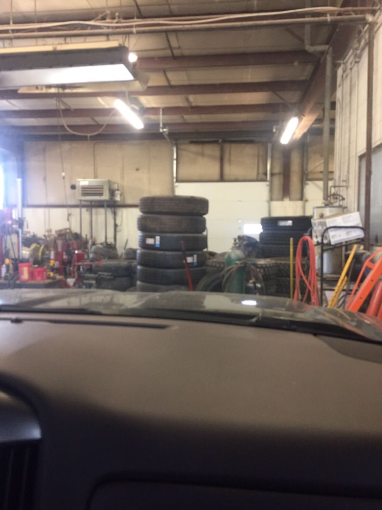 THE TIRE SHOP Updated July 2024 1144 N Union St, Council Grove
