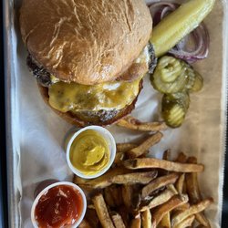 Mickie's Pizzeria - Hamburger and fresh cut fries