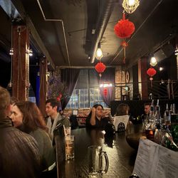 Alchemist Bar & Lounge - Ambiance