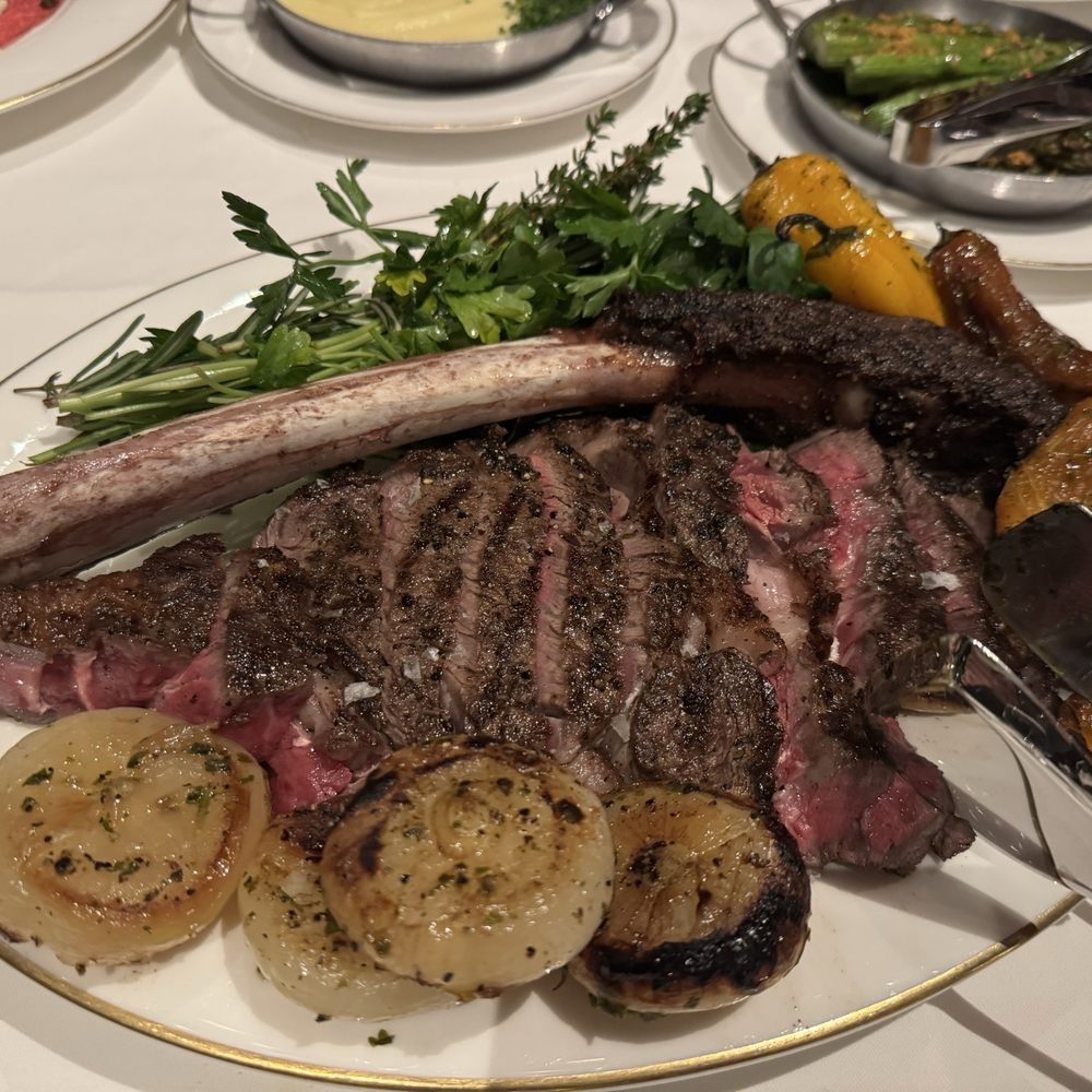 Don's Prime - Perfectly cooked tomahawk (5/5) - Steakhouses Near Me - Las Vegas, Nevada Don's Prime - Perfectly cooked tomahawk (5/5) - Steakhouses Near Me - Las Vegas, Nevada
