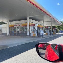Shell Gas Station - Front of gas station