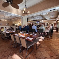 Tommy Bahama - 10/23/26 FYI. Interior. Bar scene.