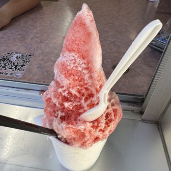 Osaka-Ya - Medium Tigers Blood w/ vanilla ice cream and condensed milk - Desserts Near Me - Sacramento, California Osaka-Ya - Medium Tigers Blood w/ vanilla ice cream and condensed milk - Desserts Near Me - Sacramento, California