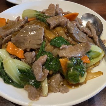 The Noodle Man - Beef Rice Noodle with Gravy - Noodles Near Me - Las Vegas, Nevada