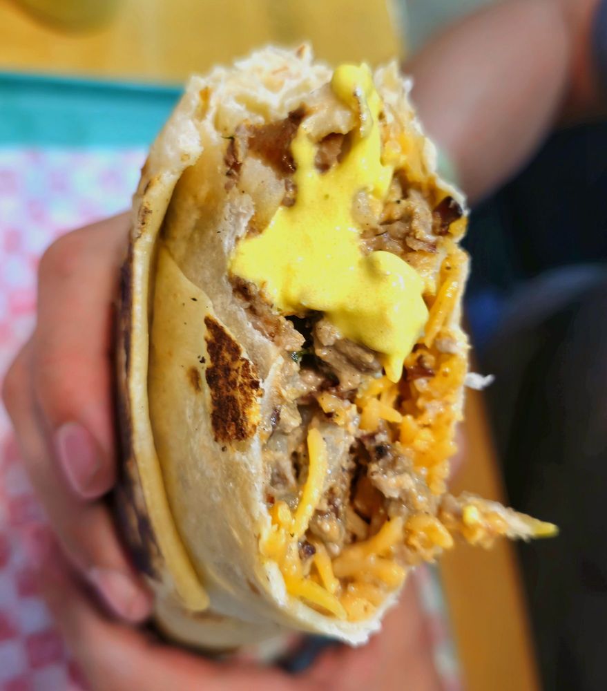 Papis Tacos and More