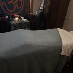 Relax In Touch Therapeutic Massage
