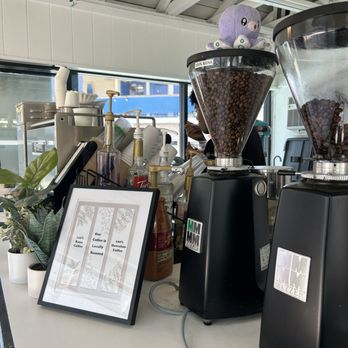Kona Wave Cafe - Coffee & Tea Near Me - Kailua-Kona, Hawaii Kona Wave Cafe - Coffee & Tea Near Me - Kailua-Kona, Hawaii