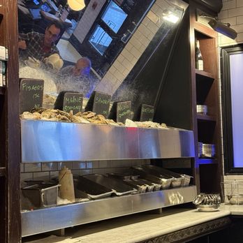 Max Fish - Seafood Near Me - Glastonbury, Connecticut
