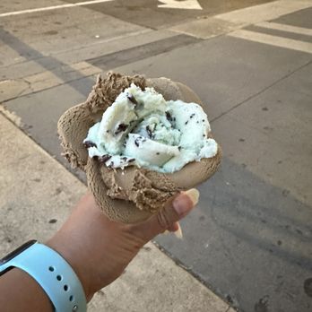 Amorino - Cafe latte and mint flavors - Desserts Near Me - Chicago, Illinois Amorino - Cafe latte and mint flavors - Desserts Near Me - Chicago, Illinois