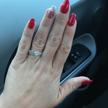 Tracy's Nails & Spa - I never have to expect anything less than perfection with Kim! I love how my nails came out! Thank you, Kim! - Nail Salons Near Me - Valencia, California