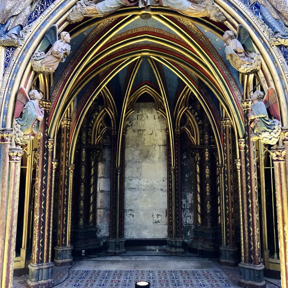 Sainte-Chapelle - Archway - Churches Near Me - Paris, 75