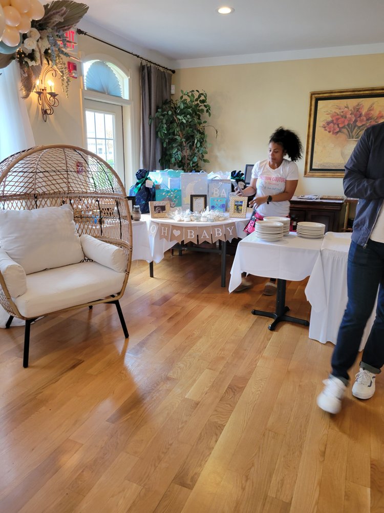 BLUE FOUNTAIN RESTAURANT Updated October 2024 40 Reviews 734 Rte