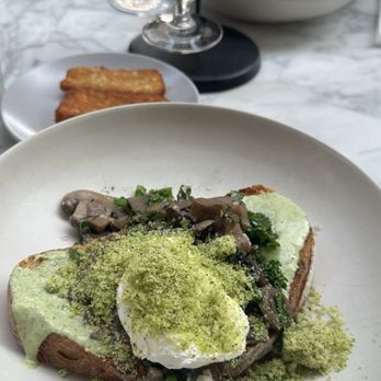 Hole In The Wall - Wild Mushroom Toast - Coffee & Tea Near Me - New York, New York Hole In The Wall - Wild Mushroom Toast - Coffee & Tea Near Me - New York, New York