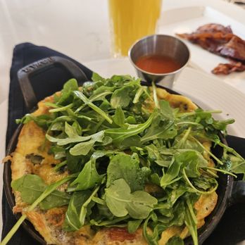 Goat Tree - Protein fritatta - mushrooms, eggs, spinach and tomatoes - Cafes Near Me - Santa Barbara, California Goat Tree - Protein fritatta - mushrooms, eggs, spinach and tomatoes - Cafes Near Me - Santa Barbara, California