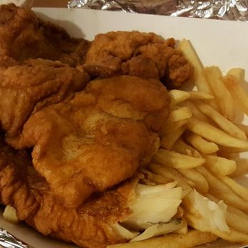 Red's Eats - Fish and chips!!! - Seafood Near Me - Wiscasset, Maine Red's Eats - Fish and chips!!! - Seafood Near Me - Wiscasset, Maine
