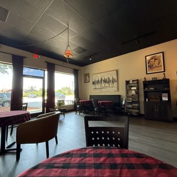 Bella Ciao - Interior seating - Coffee & Tea Near Me - Greensboro, North Carolina