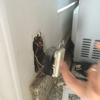 Mike The Electrician - Old plug for replacement - Electricians Near Me - Downey, California Mike The Electrician - Old plug for replacement - Electricians Near Me - Downey, California