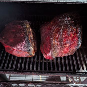 Baker's BBQ - Brisket on the left. Pork Butt on the right. - Food Stands Near Me Baker's BBQ - Brisket on the left. Pork Butt on the right. - Food Stands Near Me