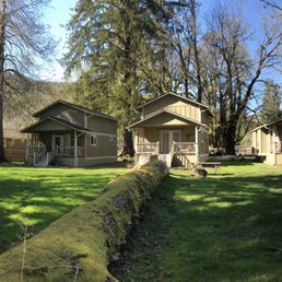 Cabin 1 is in right of photo. Sol Duc River is behind us while taking pic