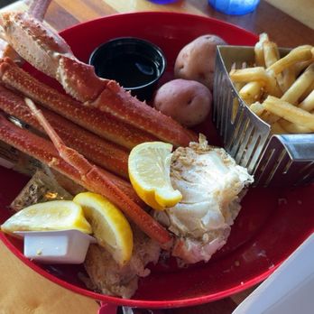 The Crab Trap, Destin - Bairdi Crab Dinner - Seafood Near Me - Destin, Florida