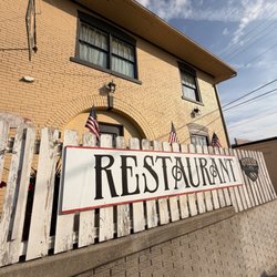 Rio Grande Bar and Grill - Outside