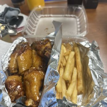 The Eatery - Stingy Honey Garlic wings and fries. - Food Trucks Near Me - Gulf Breeze, Florida