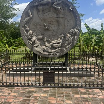 Whitney Plantation - Statue - Museums Near Me - Wallace, Louisiana