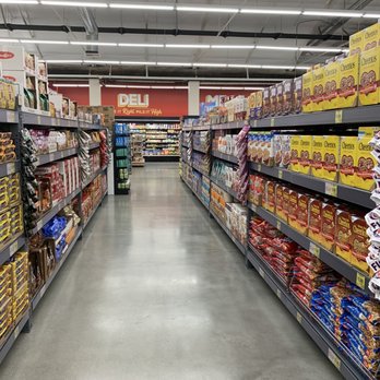 Grocery Outlet - Cereal aisle - Grocery Near Me - South Pasadena, California Grocery Outlet - Cereal aisle - Grocery Near Me - South Pasadena, California