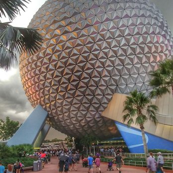 Spaceship Earth - Amusement Parks Near Me - Bay Lake, Florida
