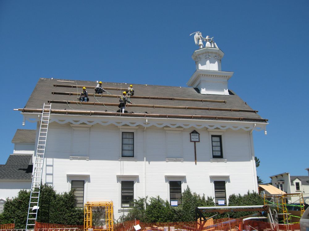 Slide of Redwood Roofers