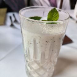 Al-Dar - Ayran mit Minze.