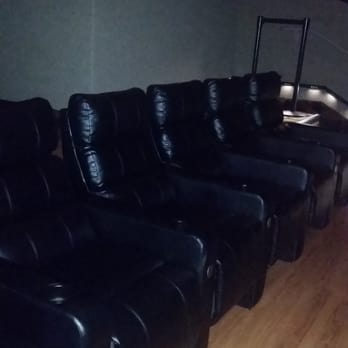 Regal Sunset Station - Row of new recliner seats (sorry so dark) - Cinema Near Me - Henderson, Nevada Regal Sunset Station - Row of new recliner seats (sorry so dark) - Cinema Near Me - Henderson, Nevada