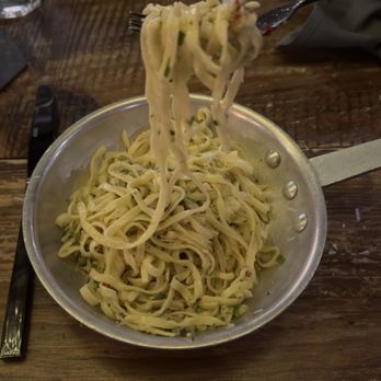 Maestro Pasta - Aglio Olio e Peperoncino - Italian Near Me - New York, New York Maestro Pasta - Aglio Olio e Peperoncino - Italian Near Me - New York, New York