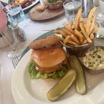 Swifty’s - American Near Me - Palm Beach, Florida