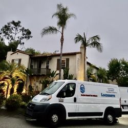 Crown Locksmith - Crown Locksmith (North and south County San Diego)