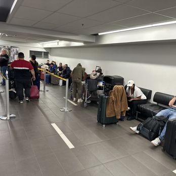 Hertz Rent A Car - People waiting for 1 hour plus for a car they "reserved". - Car Rental Near Me - Dorval, Quebec Hertz Rent A Car - People waiting for 1 hour plus for a car they "reserved". - Car Rental Near Me - Dorval, Quebec