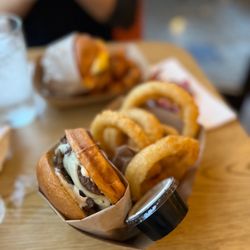 Sideburns - Mushroom Swiss with onion rings - @rayz