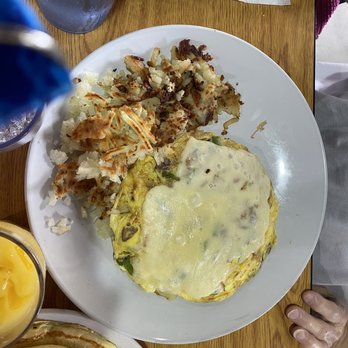 Sara's Kitchen - Build-your-own omelette and hash browns - Breakfast & Brunch Near Me - Palm Beach Gardens, Florida Sara's Kitchen - Build-your-own omelette and hash browns - Breakfast & Brunch Near Me - Palm Beach Gardens, Florida