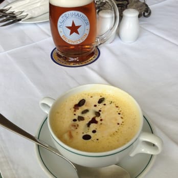 Weiserhof - Kürbiscremesuppe und Kaltenhauser Bernsteinbier. - Austrian Near Me - Salzburg, 5 Weiserhof - Kürbiscremesuppe und Kaltenhauser Bernsteinbier. - Austrian Near Me - Salzburg, 5