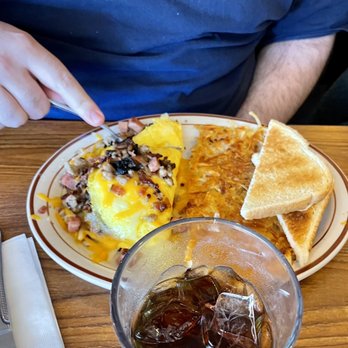 Little Brown Hen Cafe - All meat omelette plus mushrooms - Breakfast & Brunch Near Me - Florence, Oregon Little Brown Hen Cafe - All meat omelette plus mushrooms - Breakfast & Brunch Near Me - Florence, Oregon