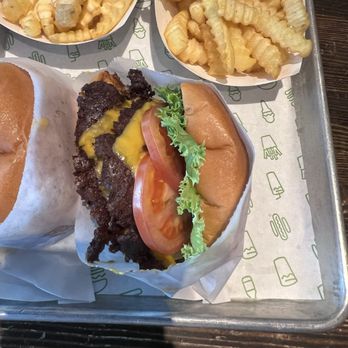 Shake Shack Summerlin - Cheeseburger and fries - Burgers Near Me - Las Vegas, Nevada Shake Shack Summerlin - Cheeseburger and fries - Burgers Near Me - Las Vegas, Nevada