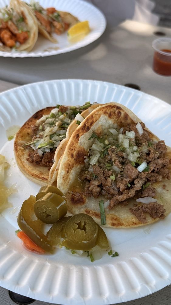 Los Cuates Taco Truck
