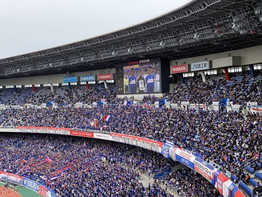 Nissan Stadium by null