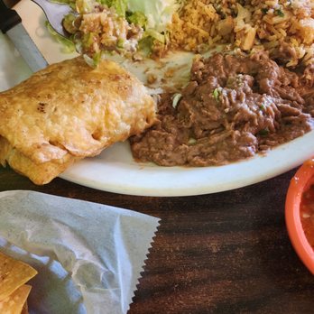Dos Gallos - a plate of mexican food - Mexican Near Me - Humble, Texas Dos Gallos - a plate of mexican food - Mexican Near Me - Humble, Texas