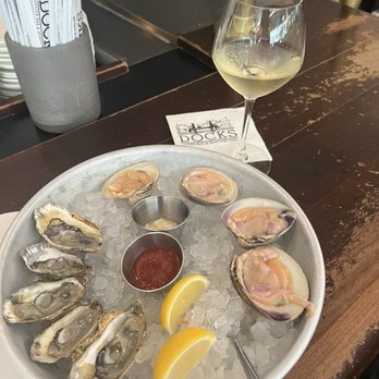 Docks Oyster Bar - Midtown East, NYC - Happy Hour  I'm HAPPY !! - Seafood Near Me - New York, New York